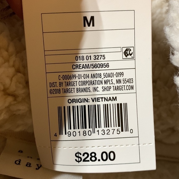 A New Day New With Tags soft soft pullover, excellent condition, Size Medium - Picture 4 of 5